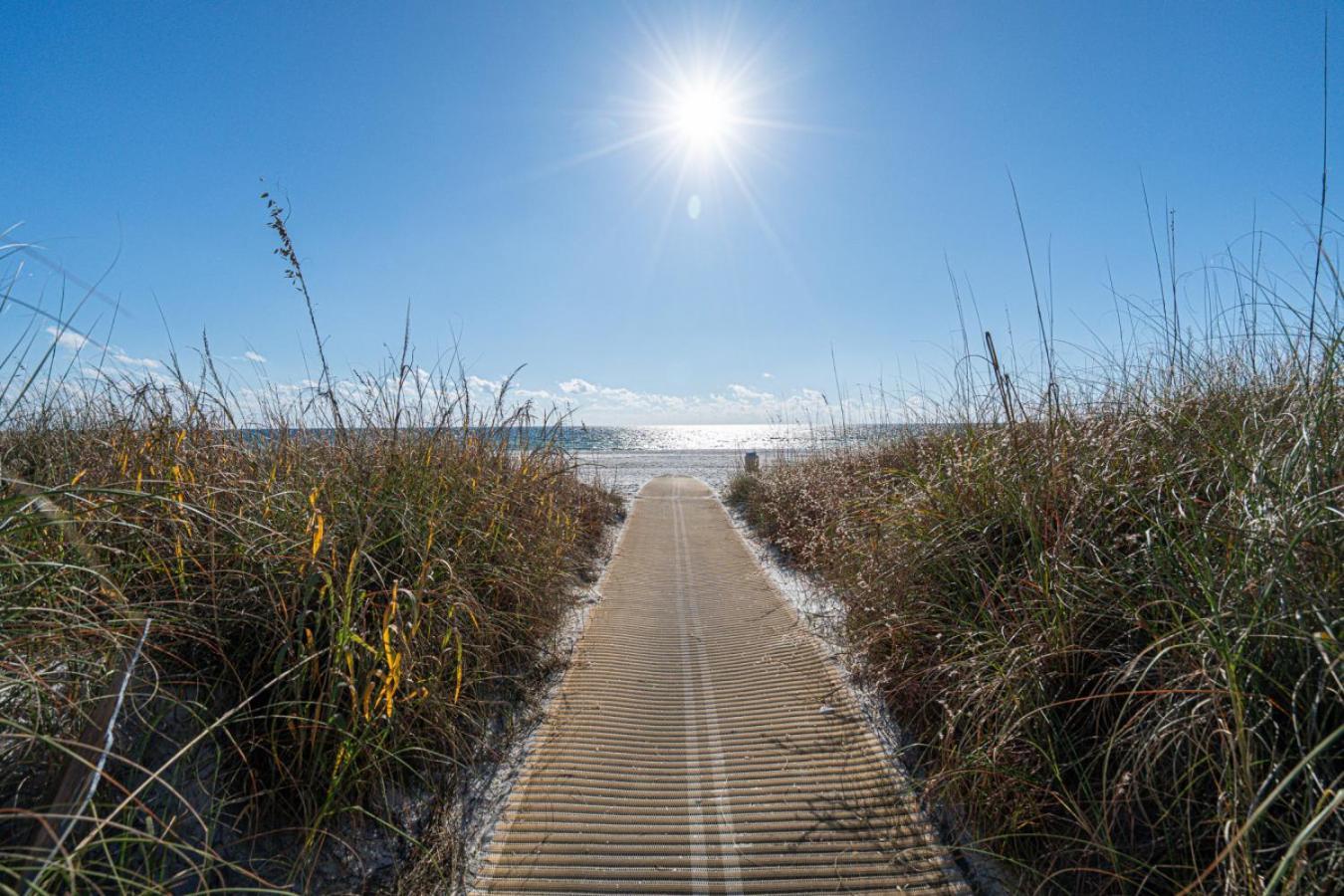 Seas The Day - Top Of The Gulf 320 - Beach Front Resort - Free Beach Chair Service Панама Сити Бийч Екстериор снимка